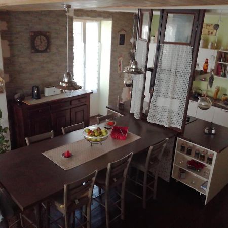Chez Lorette Mauze-sur-le-Mignon Luaran gambar