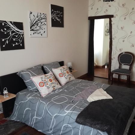 Chez Lorette Mauze-sur-le-Mignon Luaran gambar
