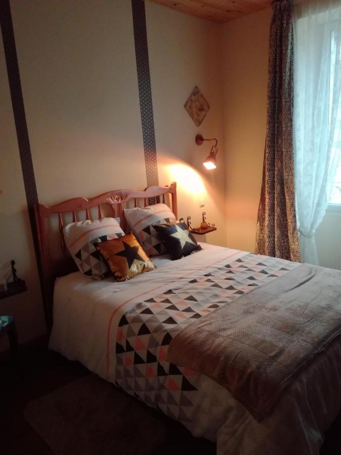 Chez Lorette Mauze-sur-le-Mignon Luaran gambar