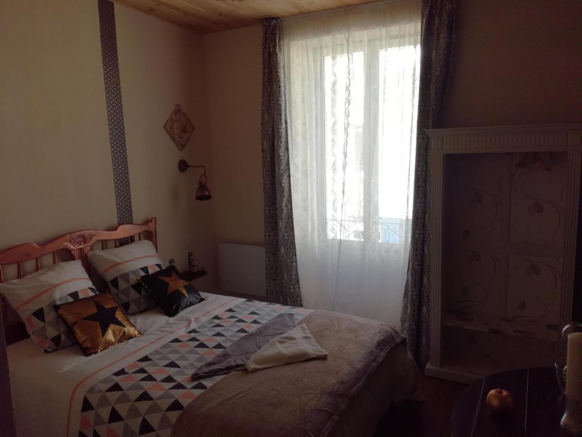 Chez Lorette Mauze-sur-le-Mignon Luaran gambar