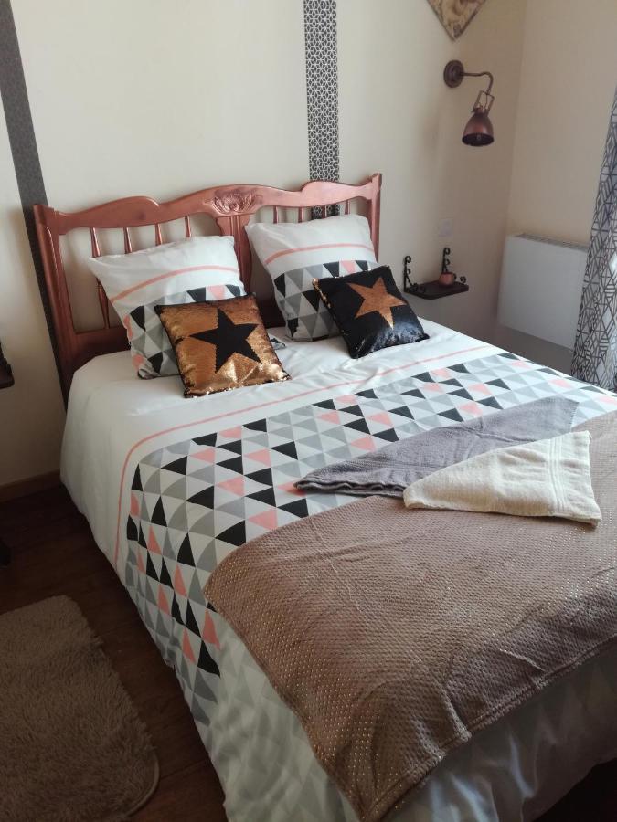 Chez Lorette Mauze-sur-le-Mignon Luaran gambar