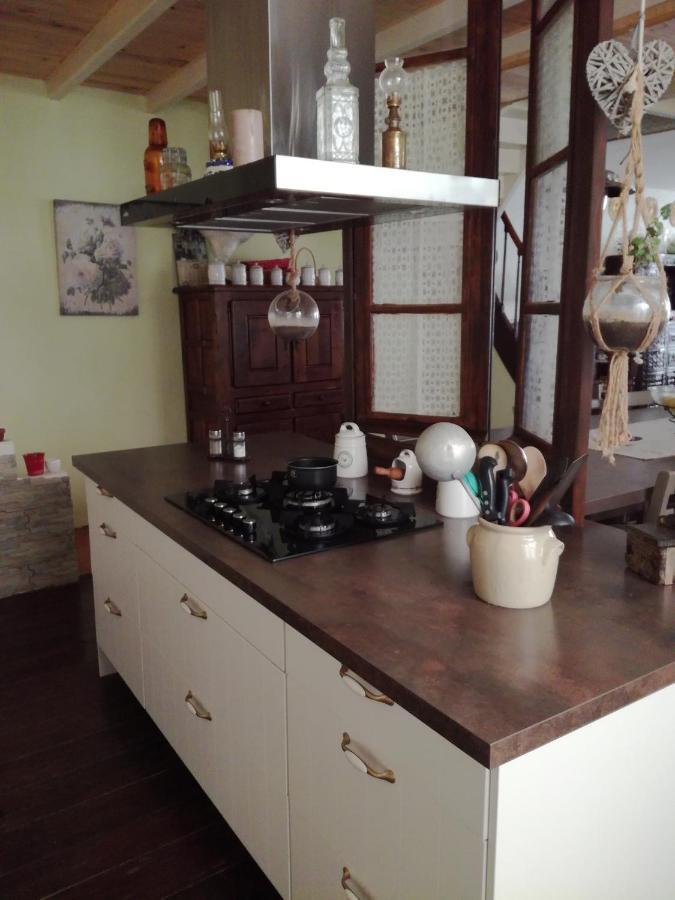 Chez Lorette Mauze-sur-le-Mignon Luaran gambar